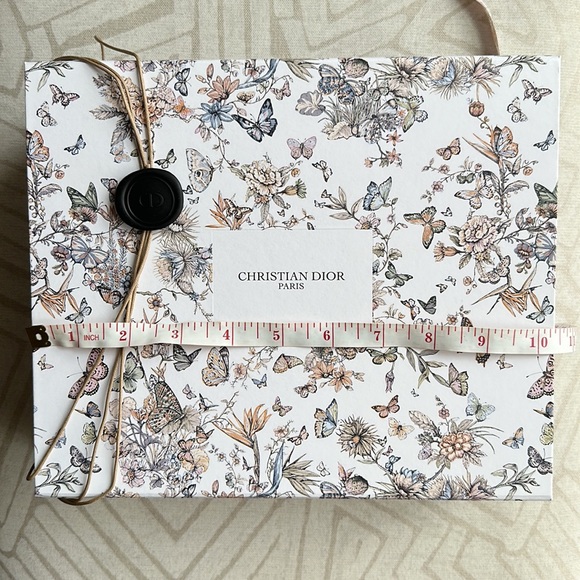 DIOR Collection PRIVEE big butterfly BOX only - Picture 9 of 11